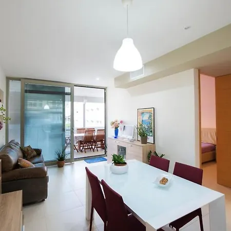 Comfortable Near Beaches 50 M² + Balcony Apartment Gallipoli