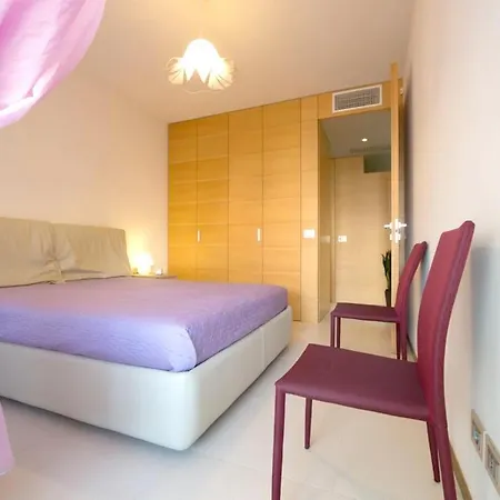 Apartment Comfortable Near Beaches 50 M² + Balcony *