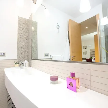 Comfortable Near Beaches 50 M² + Balcony Apartment Gallipoli
