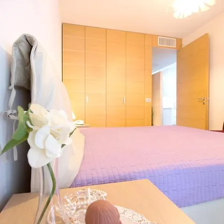 Comfortable Near Beaches 50 M² + Balcony Apartment Gallipoli