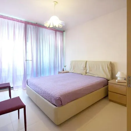 Comfortable Near Beaches 50 M² + Balcony Gallipoli