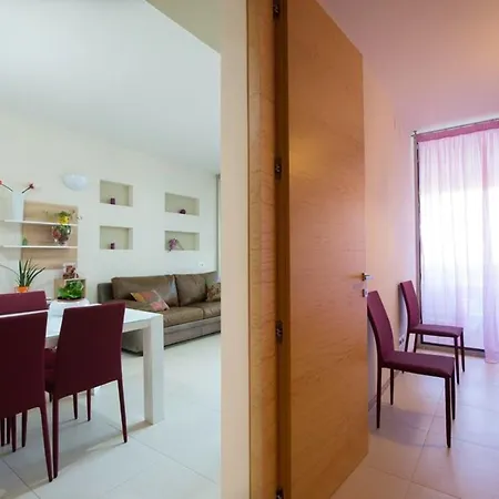Comfortable Near Beaches 50 M² + Balcony * Gallipoli